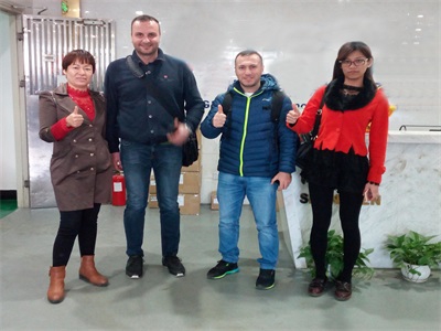    Special VIP customers come to visit our factory 